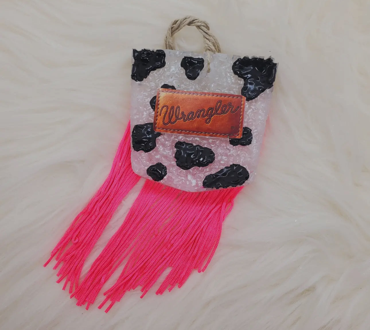 White Pocket Freshie