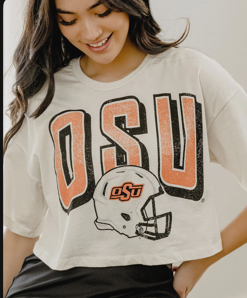 OSU Cowboys Helmet Fade
Off White Cropped Tee