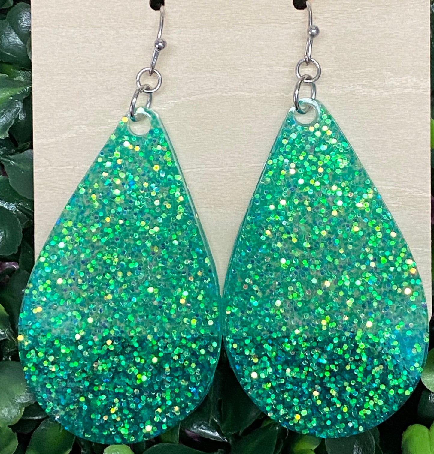 Green Glitter Resin Hypoallergenic