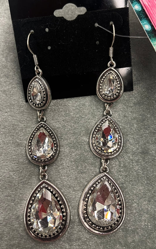 Elegant Teardrop Earrings